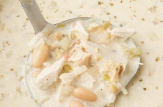 Sluggish Cooker White Hen Chili