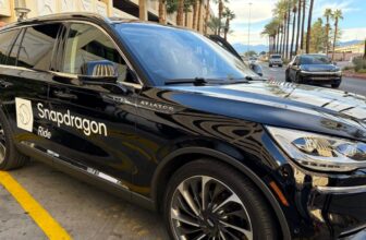 Qualcomm Needs You to Know That Its New Automotive Chip Has Multitasking Baked In