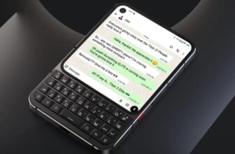 QWERTY Telephones Are Actually Attempting to Make a Comeback This 12 months