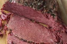 How one can Cook dinner Corned Beef (Stovetop)