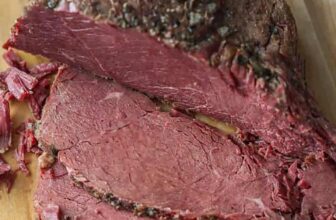 How one can Cook dinner Corned Beef (Stovetop)